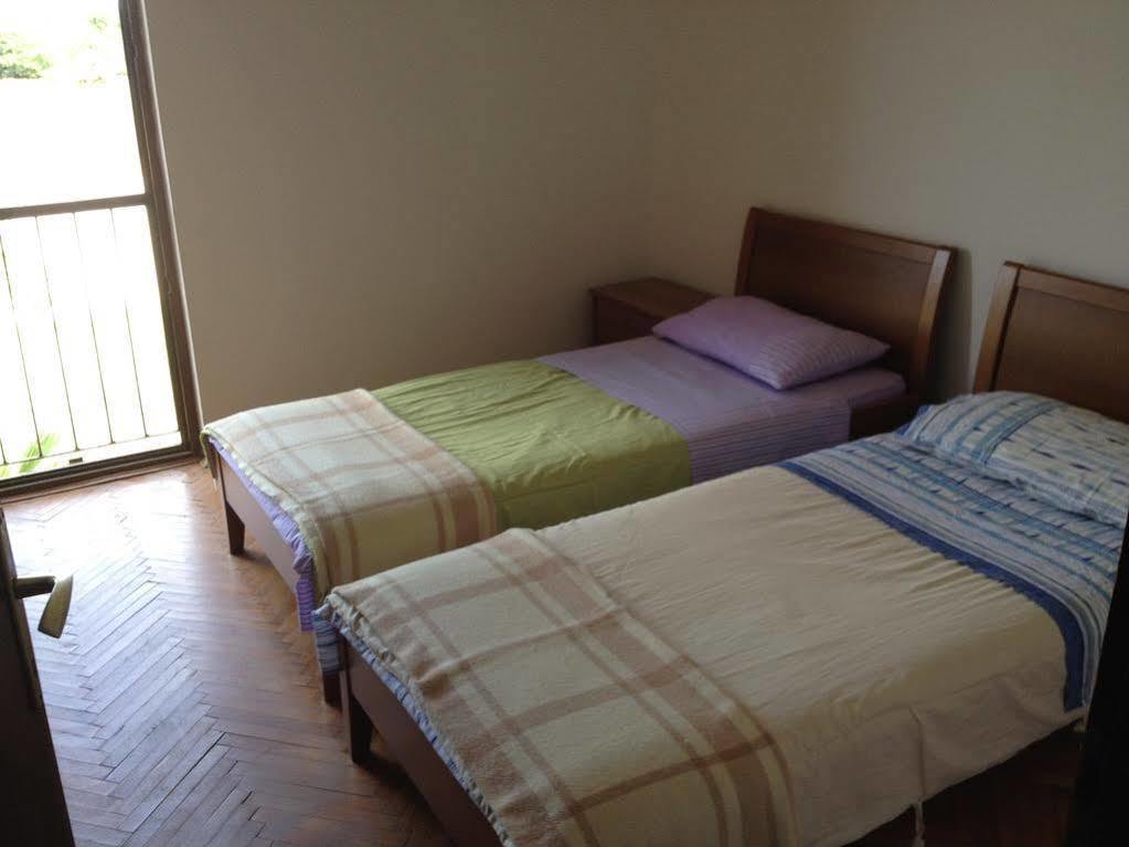 Apartment Cherry Rovigno Esterno foto