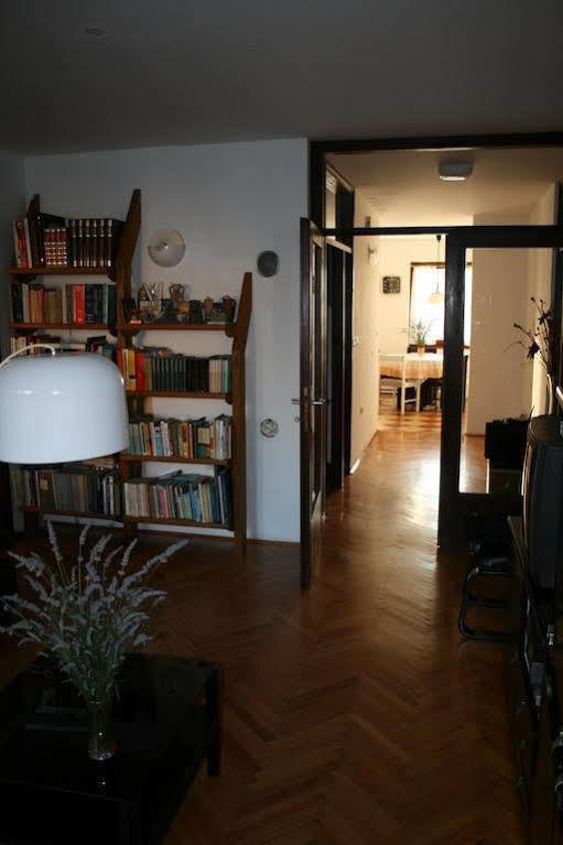 Apartment Cherry Rovigno Esterno foto